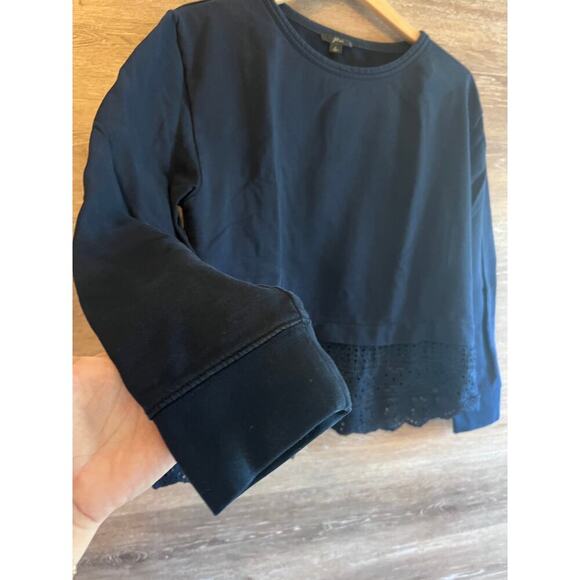 J Crew Women Top Sz Large Navy Blue Eyelet Hem Preppy Long Sleeves Cotton Poplin - Picture 5 of 8